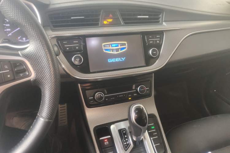 Used Geely Auto Emgrand GS 2016 Sport Edition 1.3T Automatic LingShang Model Audio And AC Panel