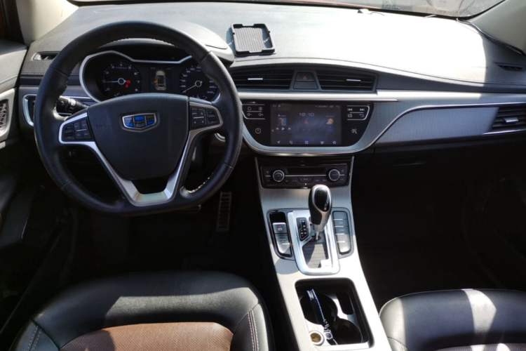 Used Geely Auto Emgrand GS 2016 Sport Edition 1.3T Automatic ZhenShang Model Center Console
