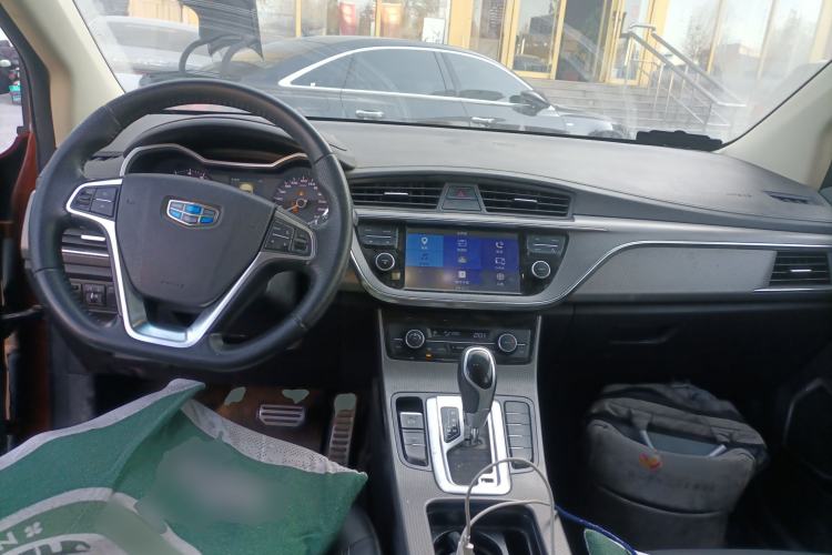 Used Geely Auto Emgrand GS 2016 Sport Edition 1.3T Automatic LingShang Model Center Console