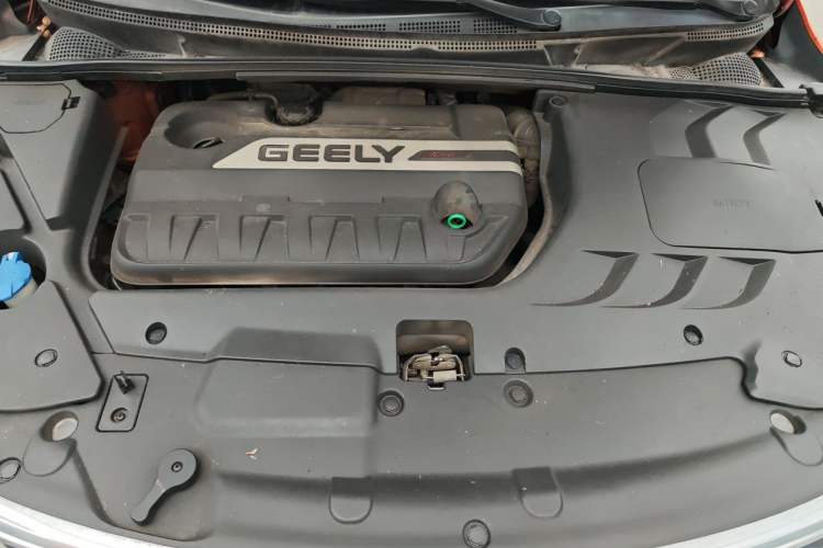Used Geely Auto Emgrand GS 2016 Sport Edition 1.3T Automatic LingShang Model Engine Bay