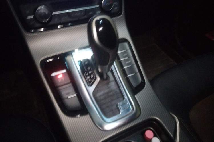 Used Geely Auto Emgrand GS 2016 Sport Edition 1.3T Automatic ZhenShang Model Gear Lever