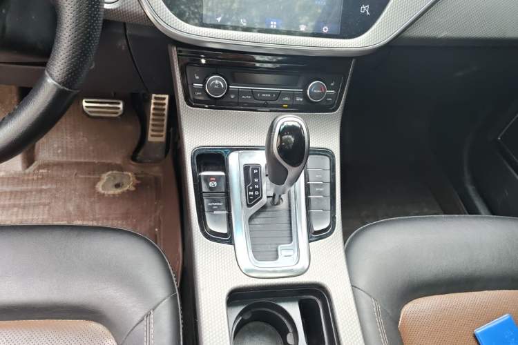 Used Geely Auto Emgrand GS 2016 Sport Edition 1.3T Automatic ZhenShang Model Gear Lever