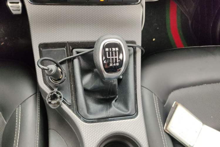 Used Geely Auto Emgrand GS 2016 Sport Edition 1.3T Manual LingShang Model Gear Lever