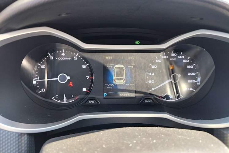 Used Geely Auto Emgrand GS 2016 Sport Edition 1.3T Automatic ZhenShang Model Instrument Cluster