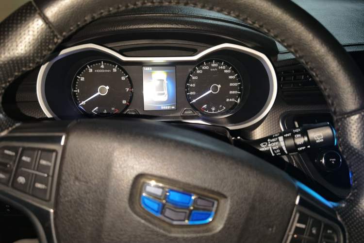 Used Geely Auto Emgrand GS 2016 Elegant Edition 1.3T Automatic ZhenShang Model Instrument Cluster