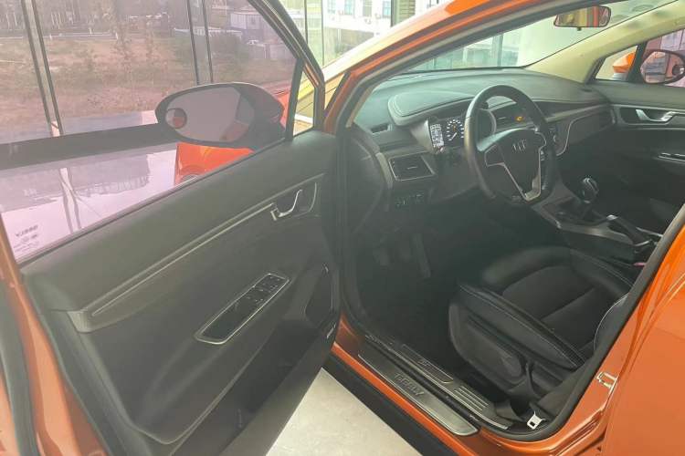 Used Geely Auto Emgrand GS 2016 Elegant Edition 1.8L Manual LingShang Model Interior 3