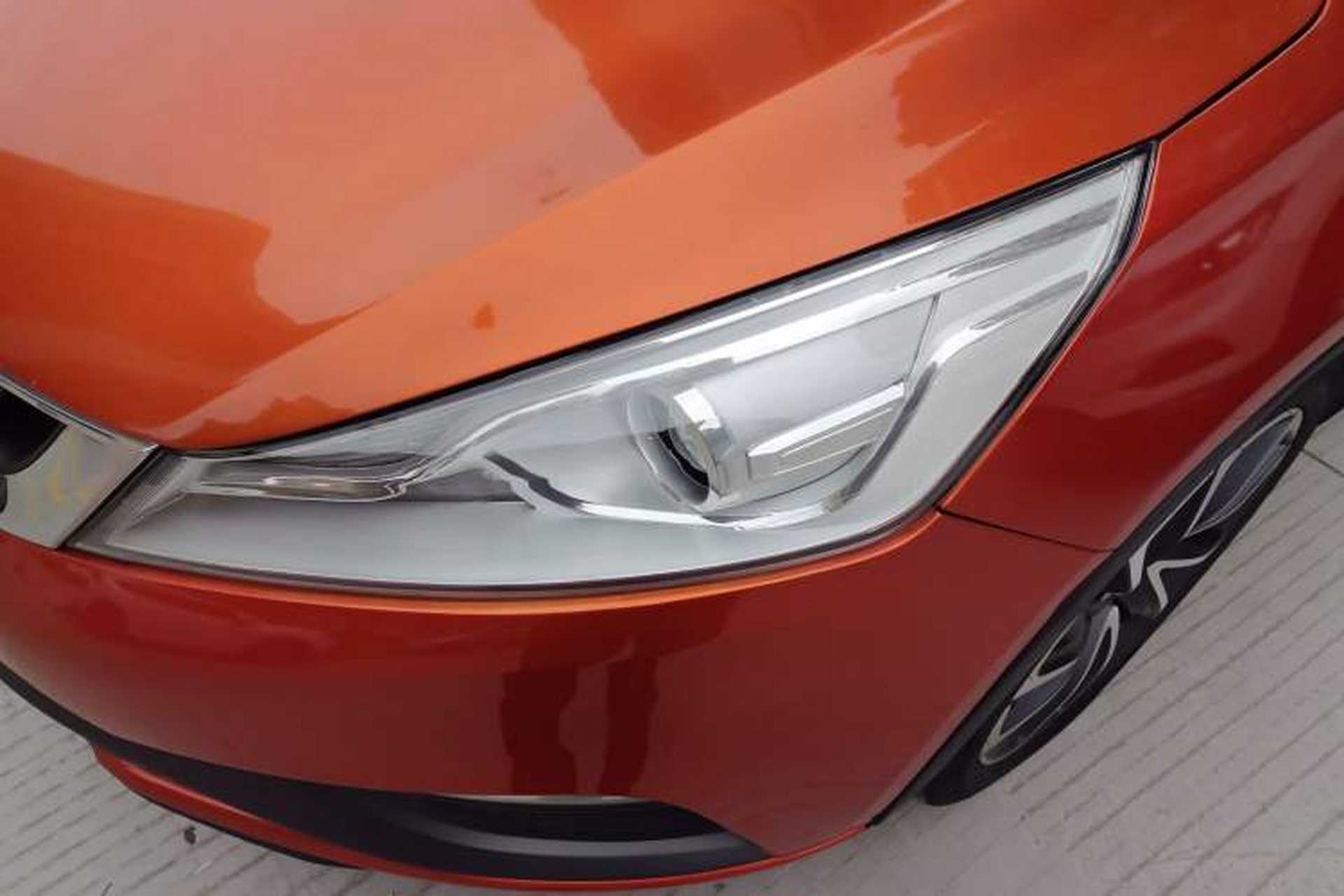 Used Geely Auto Emgrand GS 2016 Elegant Edition 1.3T Automatic ZhenShang Model Left Front Headlight
