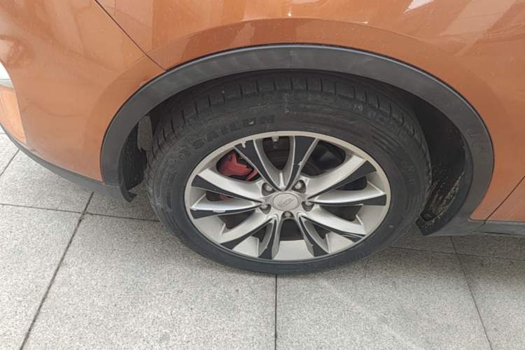 Used Geely Auto Emgrand GS 2016 Sport Edition 1.3T Automatic LingShang Model Left Front Wheel Hub