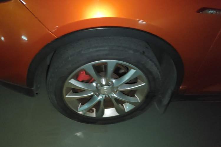 Used Geely Auto Emgrand GS 2016 Sport Edition 1.3T Automatic LingShang Model Left Front Wheel Hub