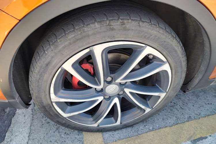 Used Geely Auto Emgrand GS 2016 Sport Edition 1.3T Automatic ZhenShang Model Left Front Wheel Hub