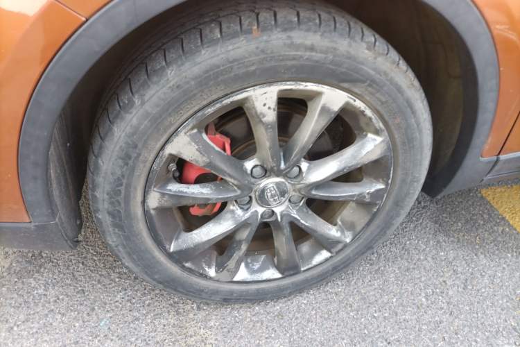 Used Geely Auto Emgrand GS 2016 Sport Edition 1.3T Automatic LingShang Model Left Front Wheel Hub