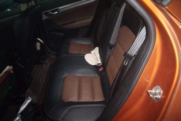 Used Geely Auto Emgrand GS 2016 Sport Edition 1.3T Automatic ZhenShang Model Left Rear Seat