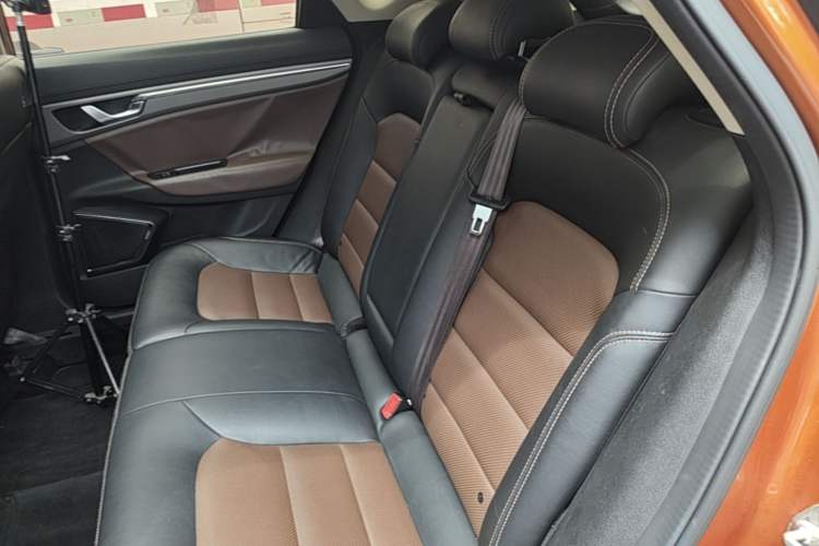 Used Geely Auto Emgrand GS 2016 Sport Edition 1.3T Automatic ZhenShang Model Left Rear Seat