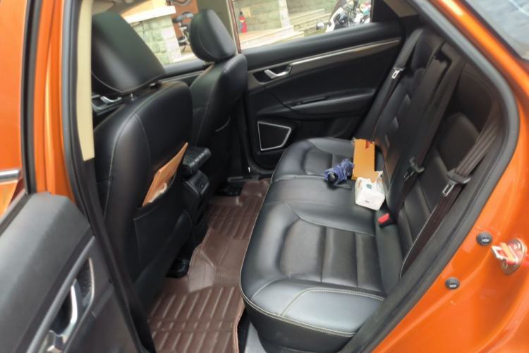 Used Geely Auto Emgrand GS 2016 Sport Edition 1.8L Automatic LingShang Model Left Rear Seat