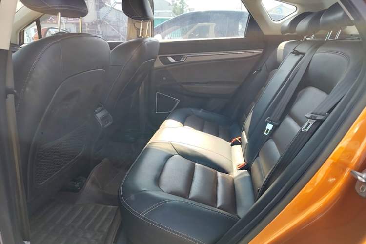 Used Geely Auto Emgrand GS 2016 Sport Edition 1.3T Automatic ZhenShang Model Left Rear Seat