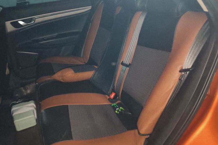 Used Geely Auto Emgrand GS 2016 Sport Edition 1.8L Automatic LingShang Model Left Rear Seat