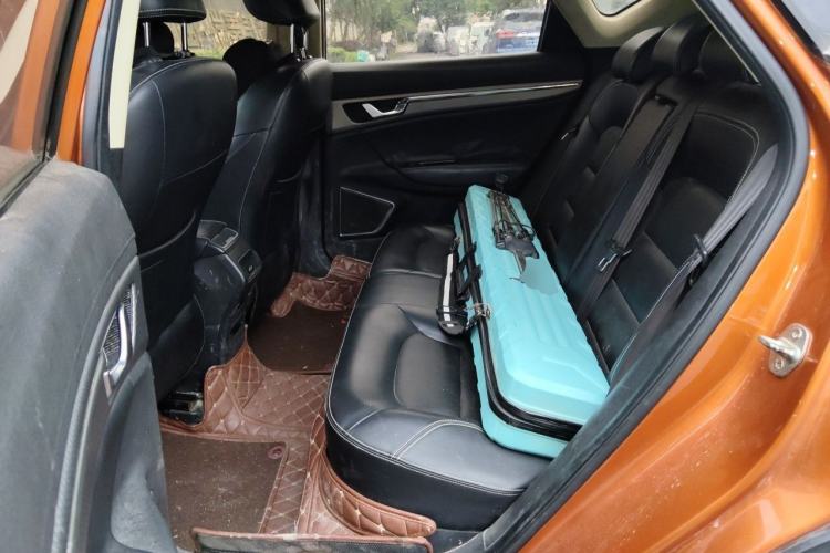 Used Geely Auto Emgrand GS 2016 Sports Edition 1.8L Manual LingShang Model Left Rear Seat