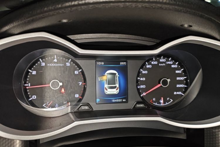 Used Geely Auto Emgrand GS 2016 Sport Edition 1.3T Automatic LingShang Model Odometer Close Up
