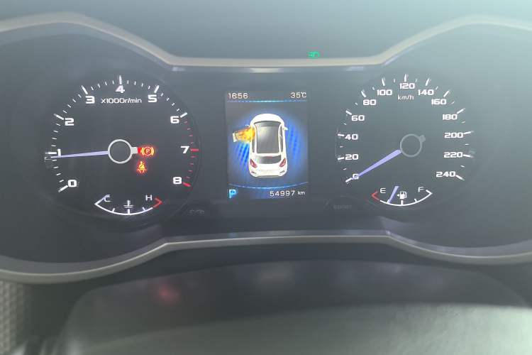 Used Geely Auto Emgrand GS 2016 Sport Edition 1.3T Automatic LingShang Model Odometer Close Up