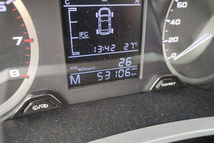 Used Geely Auto Emgrand GS 2016 Sport Edition 1.3T Manual LingShang Model Odometer Close Up
