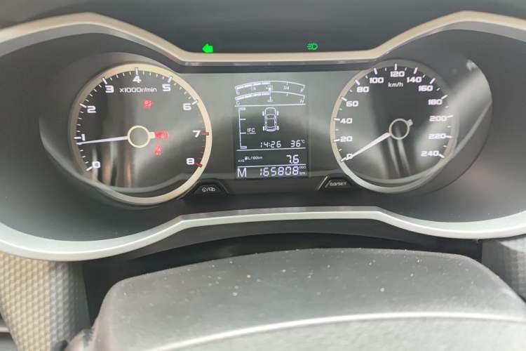 Used Geely Auto Emgrand GS 2016 Sports Edition 1.8L Manual LingShang Model Odometer Close Up