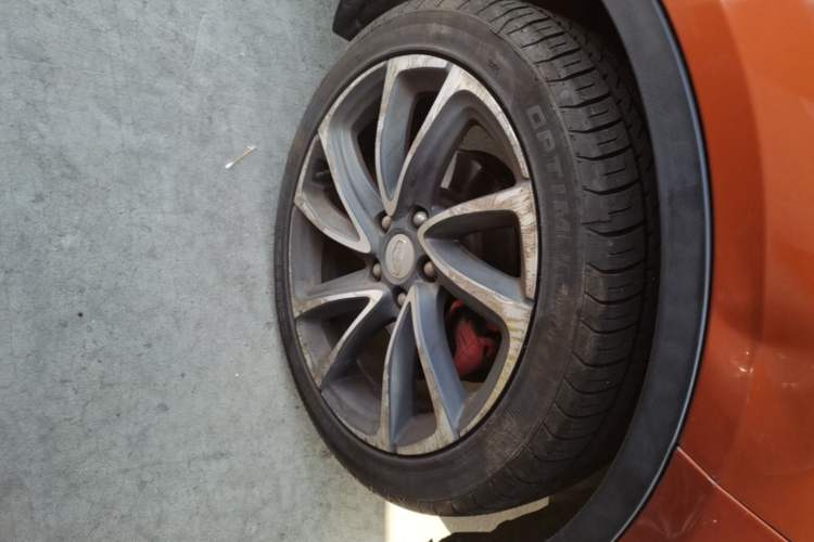 Used Geely Auto Emgrand GS 2016 Sport Edition 1.3T Automatic ZhenShang Model Right Front Wheel Hub
