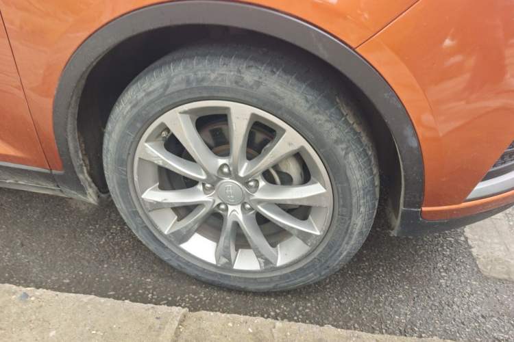 Used Geely Auto Emgrand GS 2016 Sports Edition 1.8L Manual LingShang Model Right Front Wheel Hub