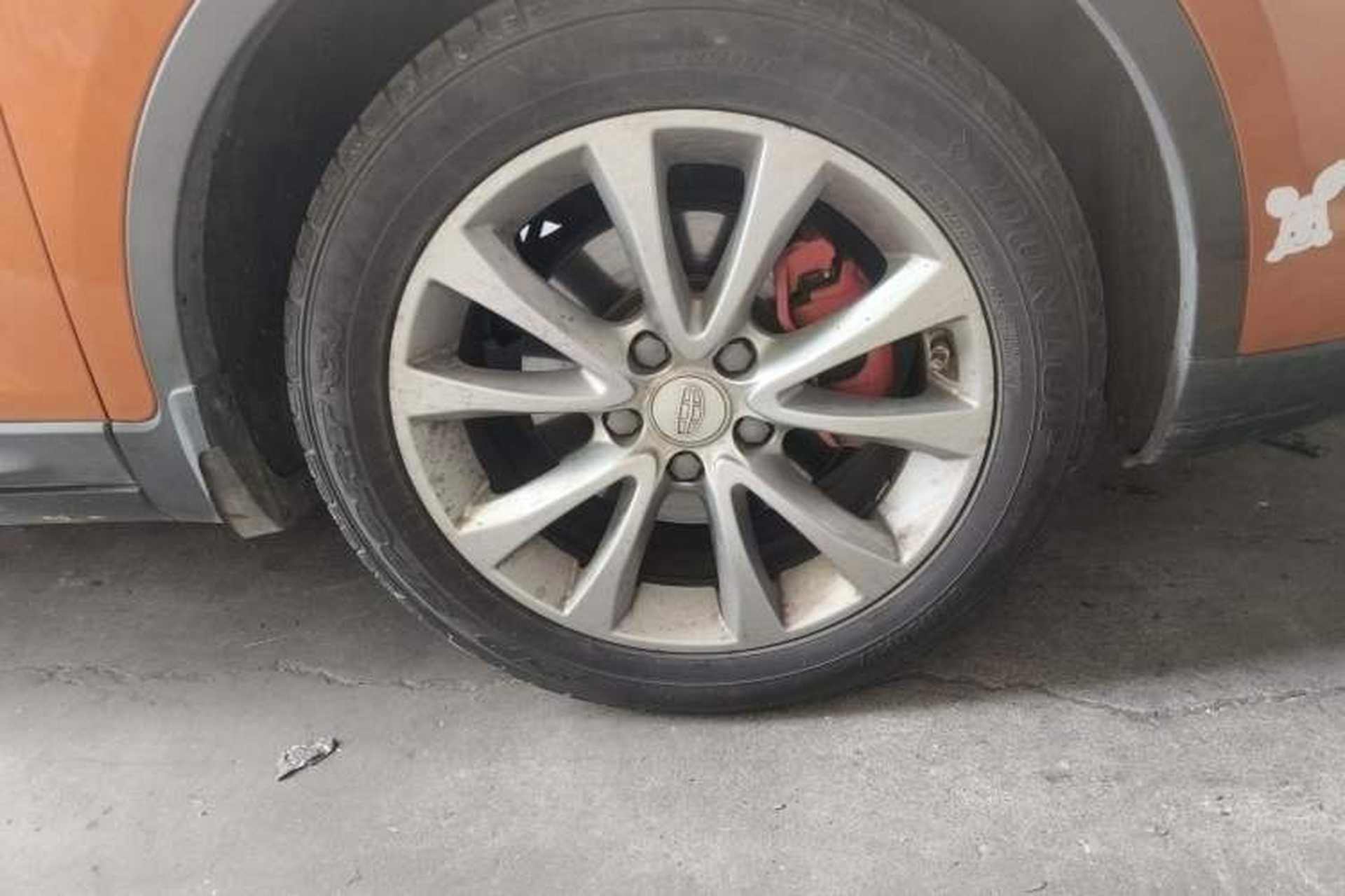 Used Geely Auto Emgrand GS 2016 Sport Edition 1.3T Automatic LingShang Model Right Front Wheel Hub