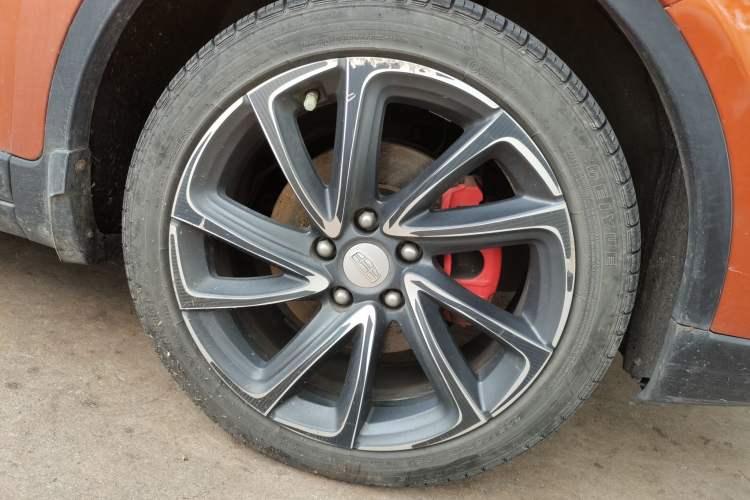 Used Geely Auto Emgrand GS 2016 Elegant Edition 1.3T Automatic ZhenShang Model Right Front Wheel Hub