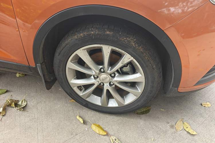 Used Geely Auto Emgrand GS 2016 Elegant Edition 1.3T Automatic LingShang Model Right Front Wheel Hub