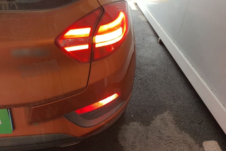 Used Geely Auto Emgrand GS 2016 Elegant Edition 1.3T Automatic LingShang Model Right Rear Taillight