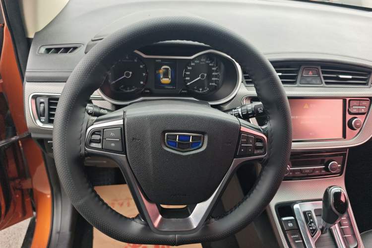 Used Geely Auto Emgrand GS 2016 Elegant Edition 1.8L Automatic LingShang Model Steering Wheel