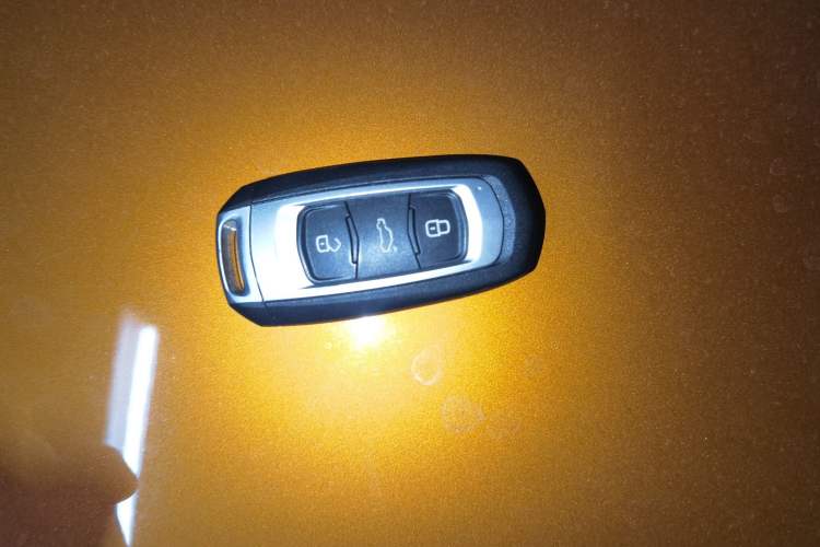 Used Geely Auto Emgrand GS 2016 Elegant Edition 1.3T Automatic ZhenShang Model Vehicle Key