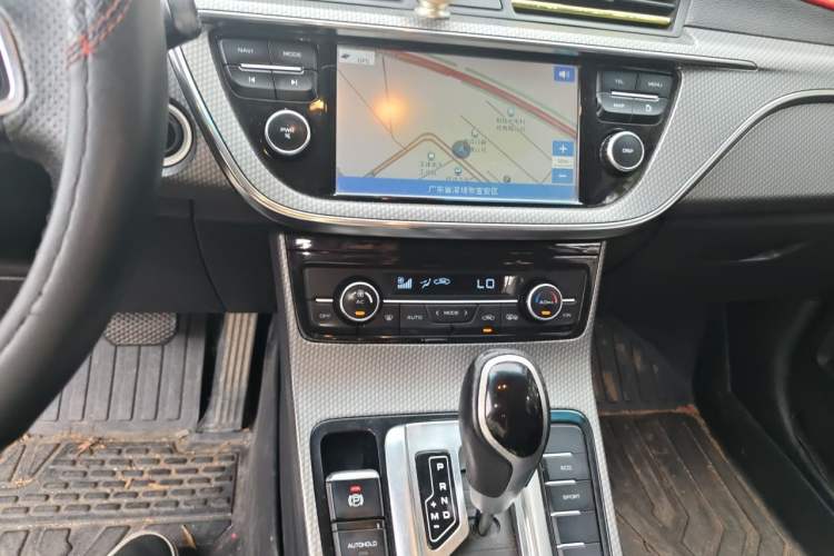 Used Geely Auto Emgrand GS 2016 Elegant Edition 1.8L Automatic LingShang Model Audio And AC Panel