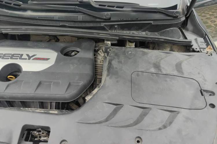 Used Geely Auto Emgrand GS 2016 Sport Edition 1.8L Automatic LingShang Model Engine Bay Left