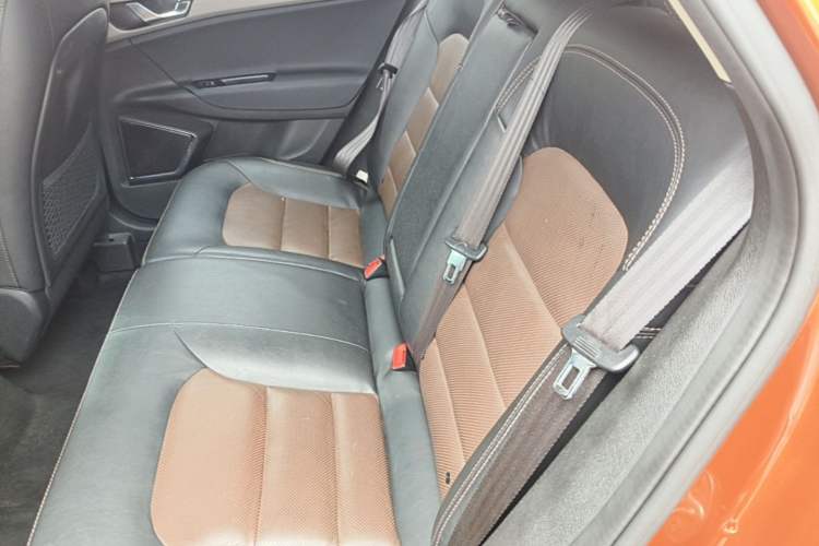 Used Geely Auto Emgrand GS 2016 Elegant Edition 1.3T Automatic ZhenShang Model Left Rear Seat
