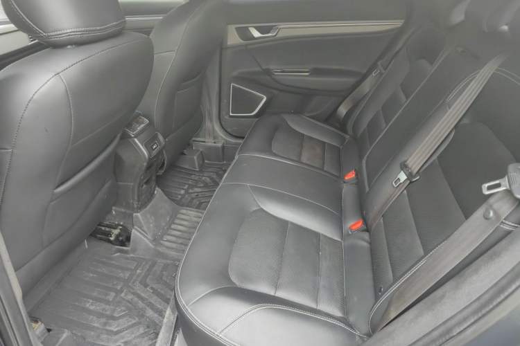Used Geely Auto Emgrand GS 2016 Sport Edition 1.8L Automatic LingShang Model Left Rear Seat