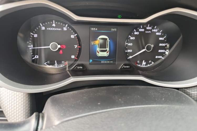 Used Geely Auto Emgrand GS 2016 Elegant Edition 1.8L Automatic LingShang Model Odometer Close Up