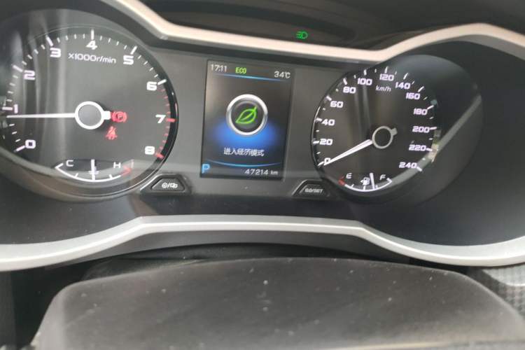 Used Geely Auto Emgrand GS 2016 Sport Edition 1.8L Automatic LingShang Model Odometer Close Up