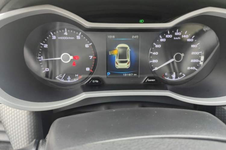 Used Geely Auto Emgrand GS 2016 Sport Edition 1.8L Automatic LingShang Model Odometer Close Up