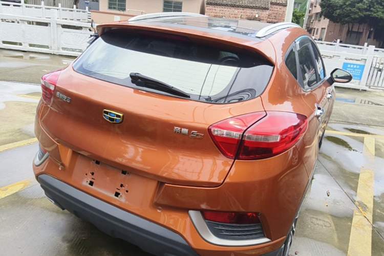 Used Geely Auto Emgrand GS 2016 Elegant Edition 1.3T Automatic ZhenShang Model Rear Right 45 Deg