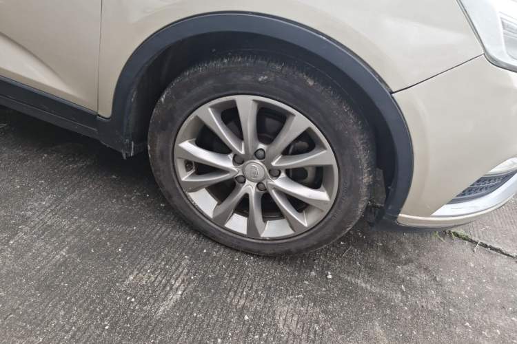 Used Geely Auto Emgrand GS 2016 Elegant Edition 1.8L Automatic LingShang Model Right Front Wheel Hub