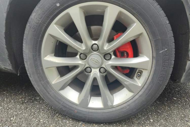 Used Geely Auto Emgrand GS 2016 Sport Edition 1.8L Automatic LingShang Model Right Front Wheel Hub