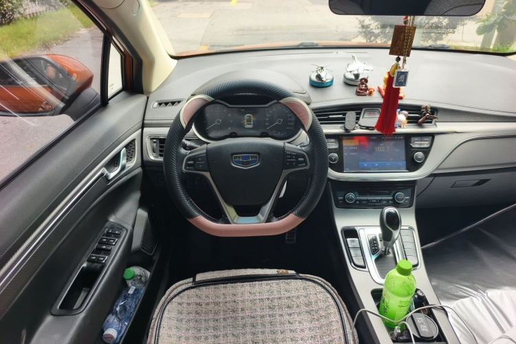 Used Geely Auto Emgrand GS 2016 Sport Edition 1.3T Automatic LingShang Model Steering Wheel