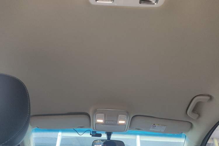 Used Geely Auto Emgrand GS 2016 Elegant Edition 1.3T Automatic LingShang Model Headliner