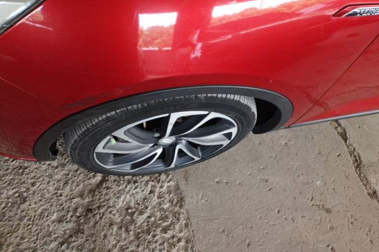 Used Geely Auto Emgrand GS 2016 Elegant Edition 1.3T Automatic ZhenShang Model Left Front Wheel Hub