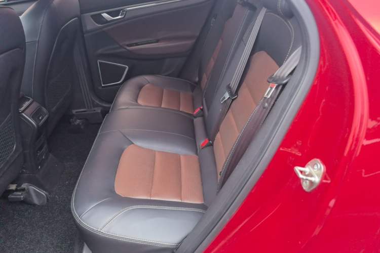 Used Geely Auto Emgrand GS 2016 Sport Edition 1.3T Automatic ZhenShang Model Left Rear Seat