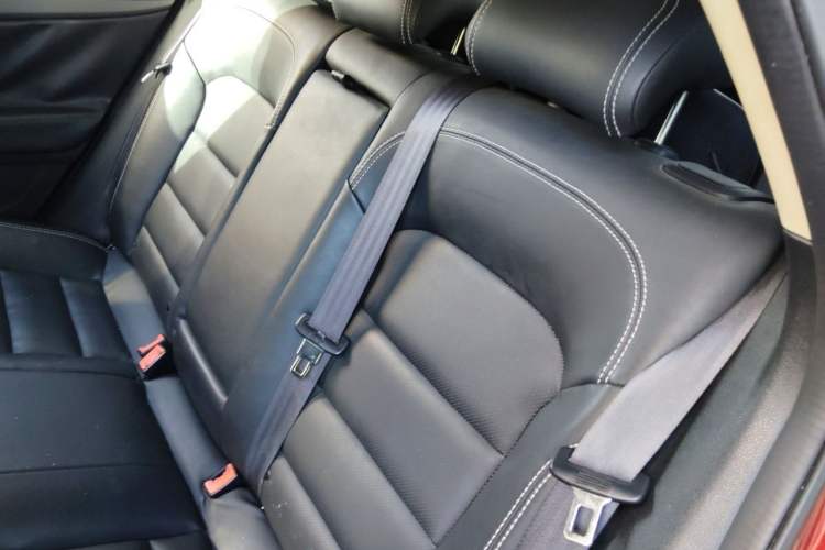 Used Geely Auto Emgrand GS 2016 Elegant Edition 1.8L Manual LingShang Model Left Rear Seat
