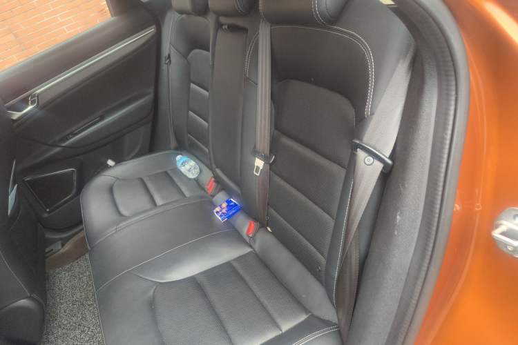 Used Geely Auto Emgrand GS 2016 Sport Edition 1.3T Automatic LingShang Model Left Rear Seat
