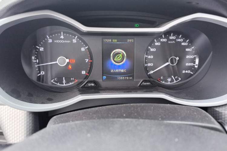 Used Geely Auto Emgrand GS 2016 Sport Edition 1.3T Automatic ZhenShang Model Odometer Close Up